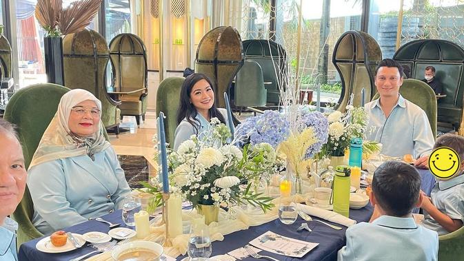 Momen Perayaan Ulang Tahun Christian Sugiono yang Ke-40. (Sumber: Instagram/csugiono dan Instagram/titi_kamall)