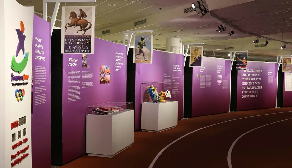 Bagian yang menampilkan sejarah Olimpiade di Museum Olah Raga Singapura. (Bola.com/Arief Bagus)