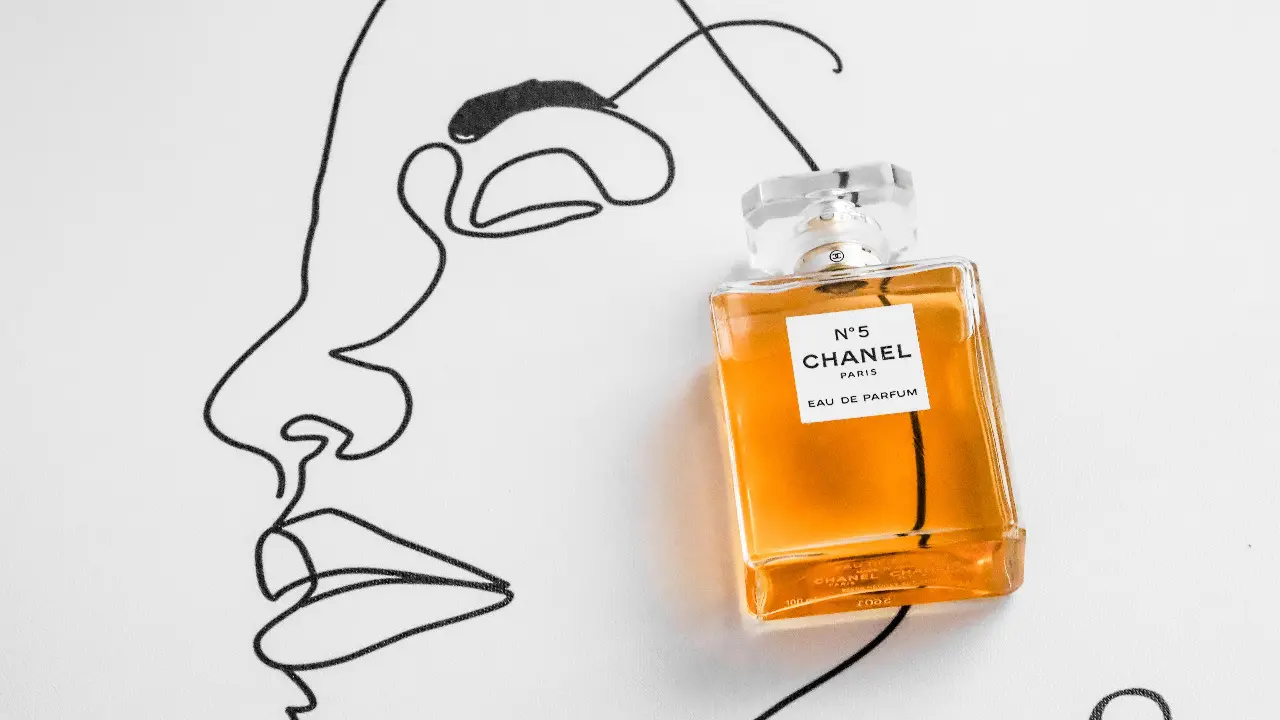 Berikut 11 parfum ikonik yang wajib dilirik.