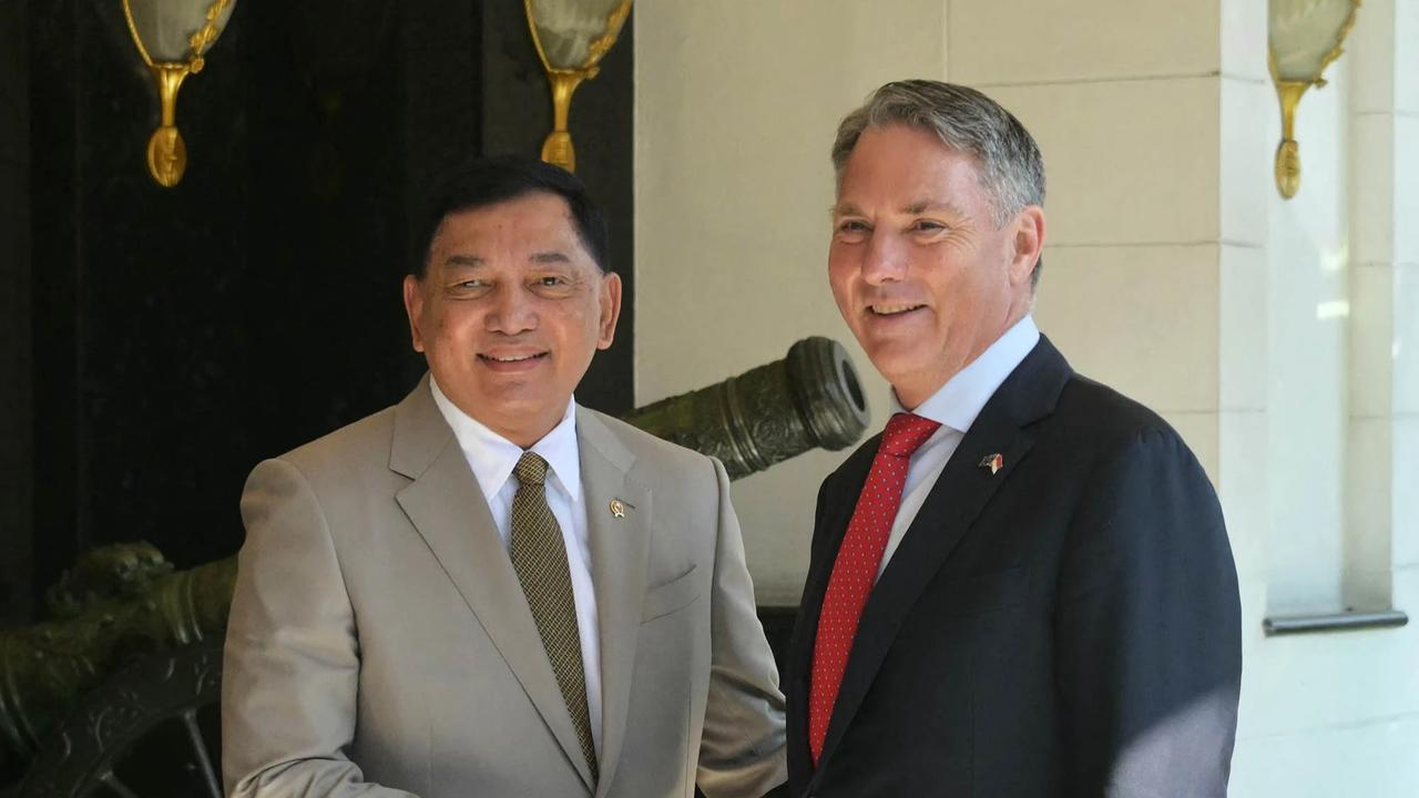 FOTO: Menhan Sjafrie Sambut Wakil Perdana Menteri Australia di Jakarta