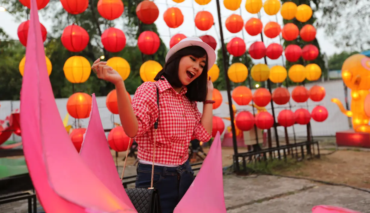 Menurut Anisa Rahma, sayang jika tidak berkunjung ke JFK karena banyak barang bagus yang dipamerkan. (Nizar Zulmi/Bintang.com)