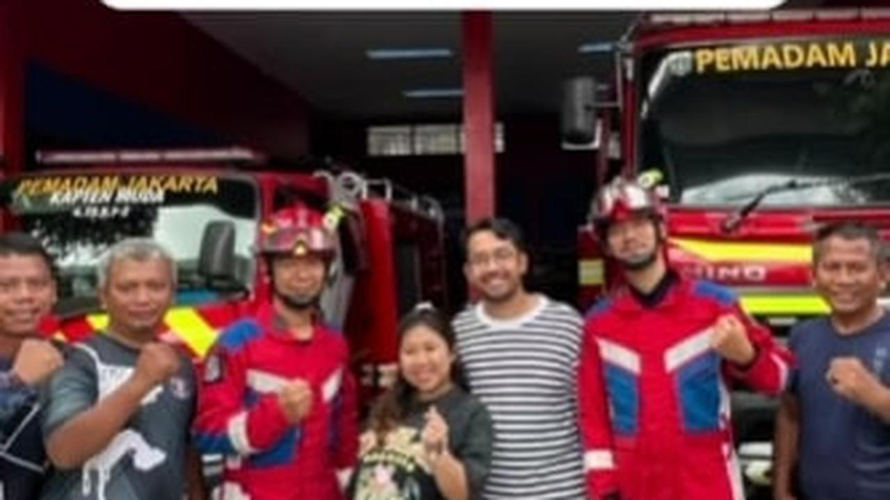 Momen Kiky Saputri Minta Bantuan Pemadam Kebakaran Untuk Lepas Cincin Menjelang Lahiran, Sempat Gagal Tiga Kali