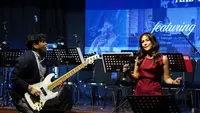 Konser Symphony of Love Galang Dana Rp359 Juta, Barry Likumahuwa dan Sierra Soetedjo Manggung