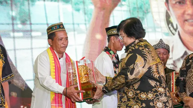 11 Penerima Penghargaan Kalpataru 2023 di Hari Lingkungan Hidup Sedunia, Salah Satunya Petugas Karcis Penyelamat Komodo