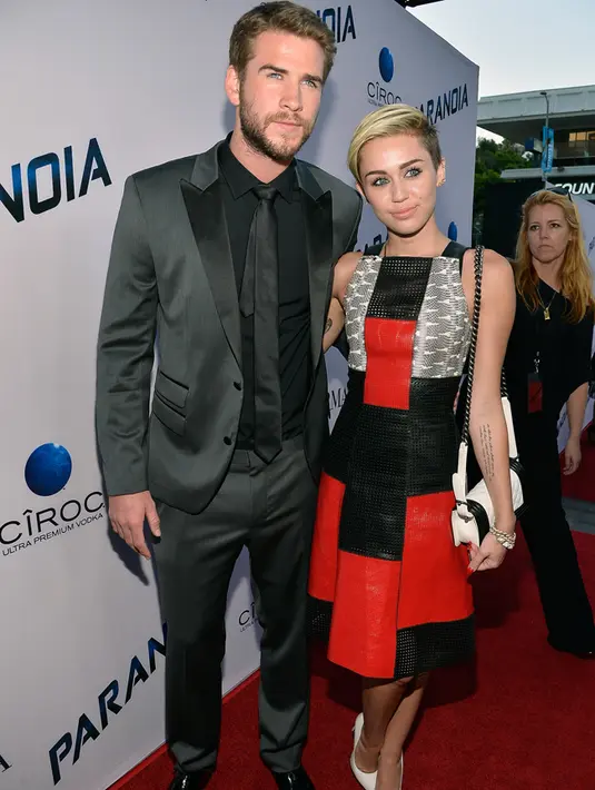 Miley enggan membeberkan pernikahannya ke depan awak media Hollywood. (AFP/Bintang.com)
