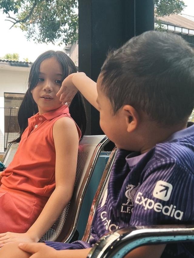 Gempi dan Rafathar Main Tenis