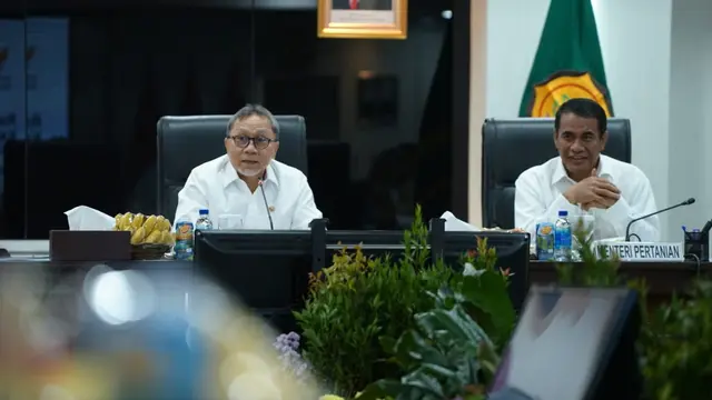 Pemerintah Pangkas 145 Regulasi untuk Pastikan Distribusi Pupuk Lebih Cepat Diterima Petani