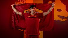 Skuad AS Roma musim 2023/2024 masih diisi oleh mayoritas pemain asal Eropa. Hanya terdapat 5 pemain Non-Eropa dalam skuad Serigala Ibu Kota musim ini dan mayoritas merupakan rekrutan baru pada bursa transfer pemain musim panas 2023/2024. Siapa saja? Ini dia daftar kelimanya. (asroma.com)