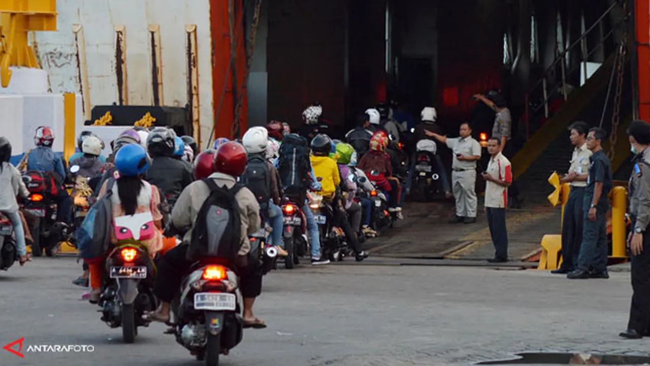 merak-padat-131012b.jpg