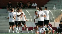 Bali United melakukan uji coba perdana jelang musim 2025/26 menghadapi Bhayangkara FC di Bali United Training Center, Sabtu (19-7-2025). (Dok. Bali United)