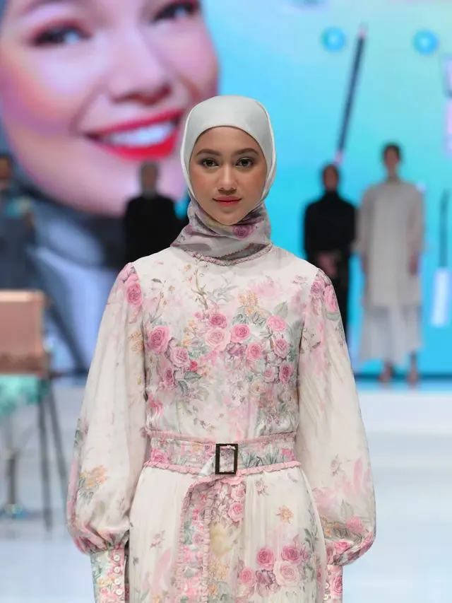 5 Tren Makeup di Indonesia Fashion Week 2023, Riasan ala Korea hingga Soft Glam