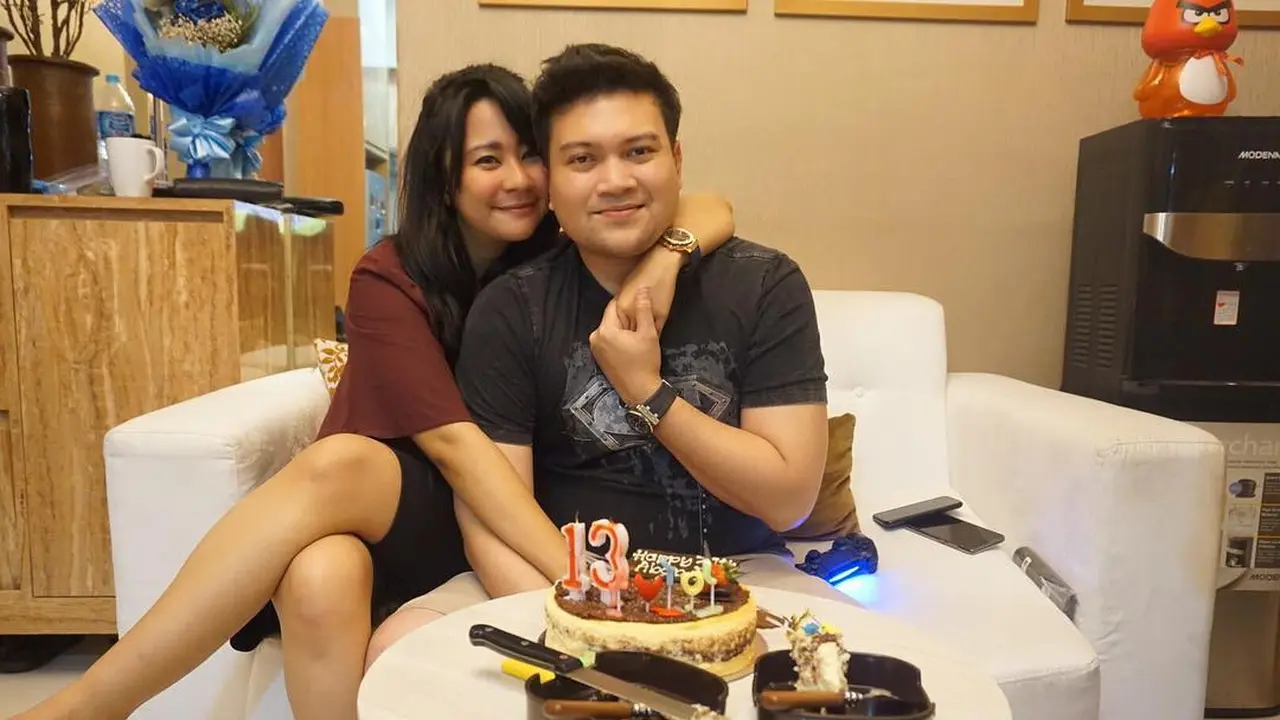 [Bintang] Chikita Meidy dan Indra Adhitya