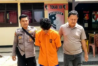 Nanda Diwangga, buronan kasus pencurian di rumah kosong milik Wakil Bupati OKU Selatan, H. Misnadi berhasil diringkus polisi. (Liputan6.com/Istimewa).