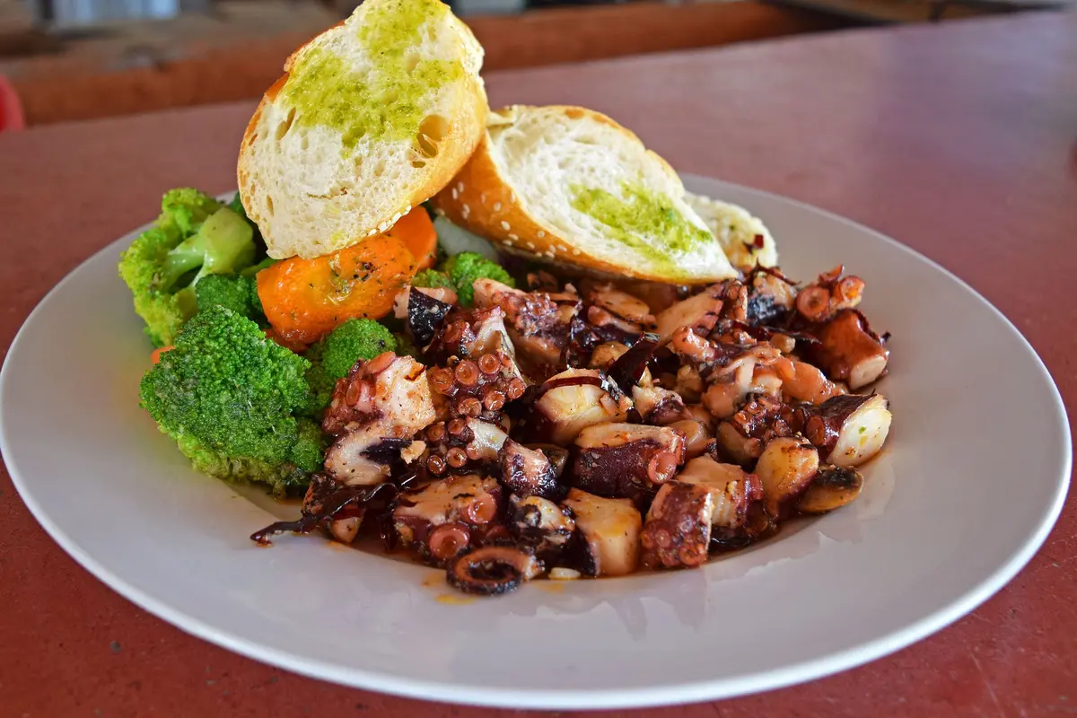 cumi masak hitam