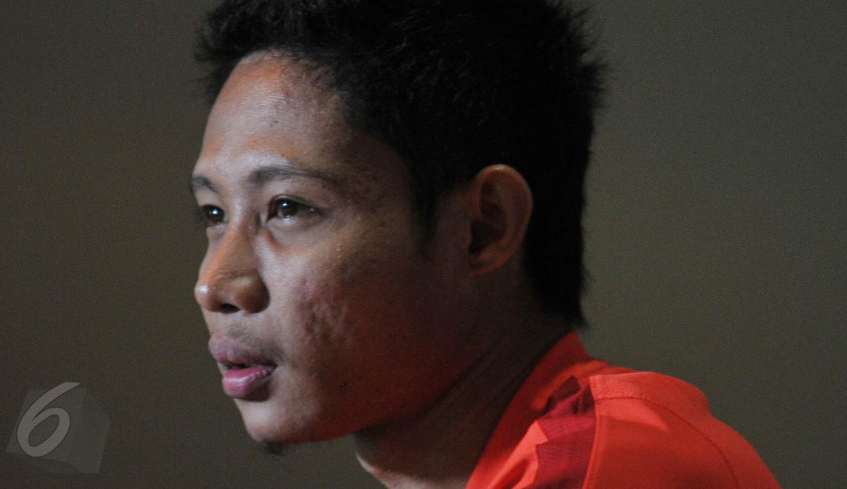 Selama ini banyak orang yang mengikuti akun @EvanDimasD di twitter. Total 146ribu orang telah memfollow akun palsu tersebut, Jakarta, Kamis (28/5/2015). (Liputan6.com/Herman Zakharia)