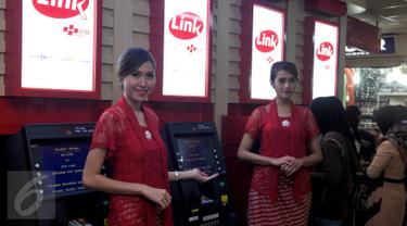 20151221-BUMN Perbankan Resmi Luncurkan ATM Himbara-Jakarta