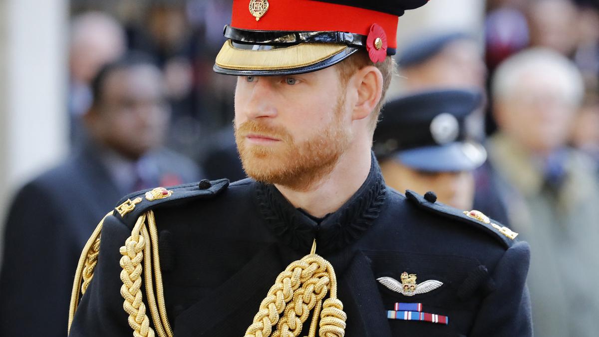 Pangeran Harry dan Andrew Dilarang Pakai Seragam Militer dalam Prosesi Pemakaman Ratu Elizabeth II - Vimarsana News