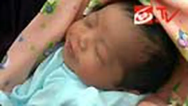 Bayi Terbungkus Sarung Ditemukan Warga