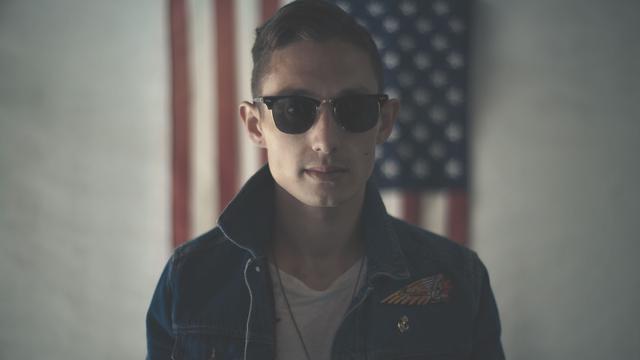 Macam-macam jenis jaket pria (sumber: Pixabay)