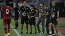 Bukan hanya Dimas, Hokky Caraka pun diminta oleh STY agar lebih tenang dalam mengeksekusi bola didepan gawang Vietnam. (Bola.com/Ikhwan Yanuar)