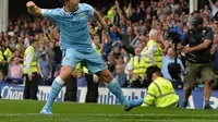 Samir Nasri diragukan tampil melawan Sevilla di ajang Liga Champions. (EPA/PETER POWELL)