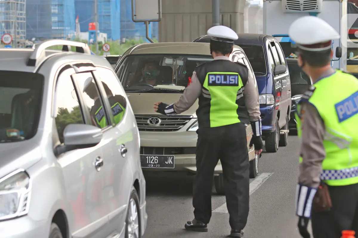 Dirlantas Polda Metro Paksa Putar Balik 20 Ribu Kendaraan