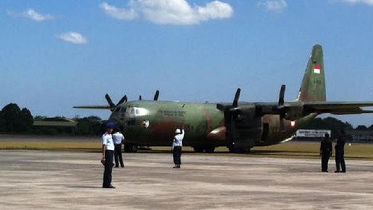 Warga sipil rela naik Hercules TNI AU meski tanpa asuransi