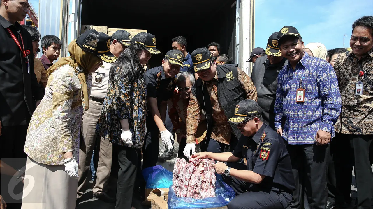 Bea cukai akan lelang 163 ton jeroan daging sapi senilai Rp 4,3 miliar