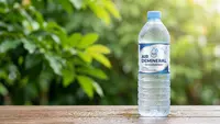 Apa Itu Air Demineral? Pengertian, Fungsi, dan Risikonya
