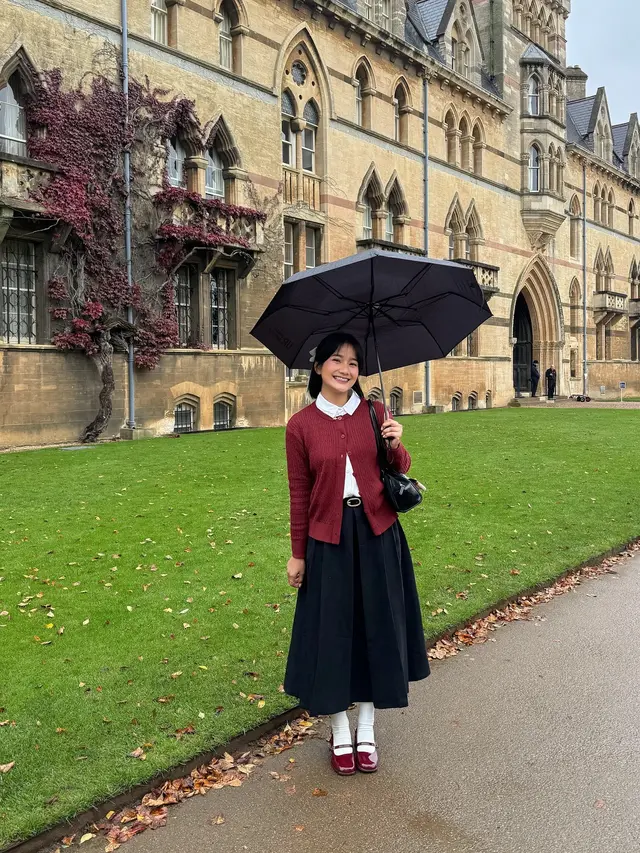 Chic dan Manis dengan Sentuhan Vintage