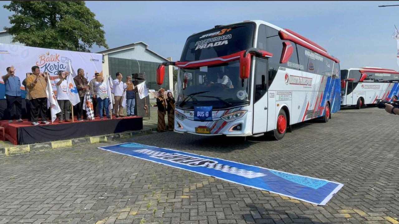 Senangnya Ratusan Pemudik Solo Balik Kerja Ke Jakarta Gratis