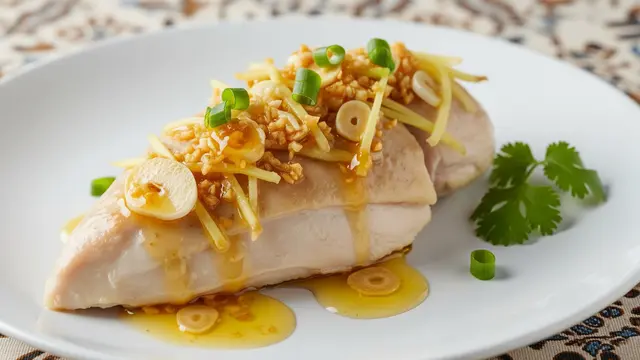 Dada Ayam Kukus Bawang Putih