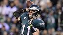 10. Carson Wentz (American Football) - Carson Wentz merupakan atlet National Football League (NFL) yang dibayar mahal oleh Philadelphia Eagles. Pada tahun ini ia meraup pemasukkan USD 59,1 juta (Rp 866 miliar). (Steven Ryan/Getty Images/AFP)