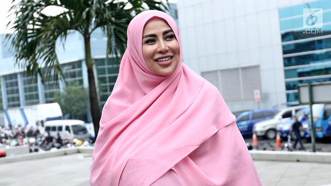 Berita Paula Ayustina Saroinsong Hari Ini - Kabar Terbaru ...