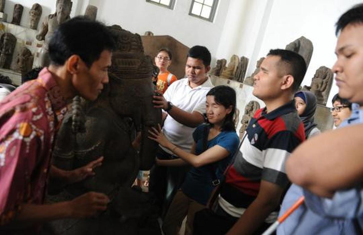Anak-anak penyandang difabel kunjungi Museum Nasional