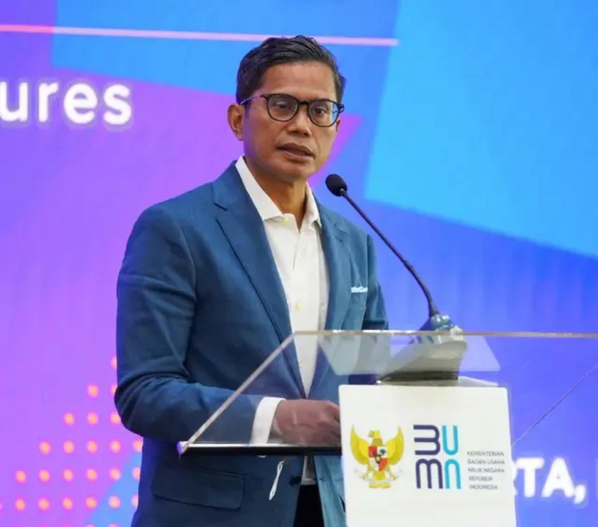 Posisi yang diembannya saat ini adalah menggantikan Pahala Nugraha Mansury yang juga diangkat oleh Jokowi untuk menduduki posisi Wakil Menteri Luar Negeri.