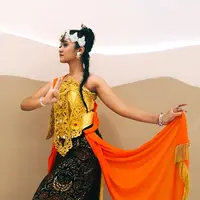 ilustrasi Yemima Prasetya, Sosok Penari Jawa yang Inspiratif dan Menjunjung Tinggi Kebudayaan. (instagram/@_miimaa__)