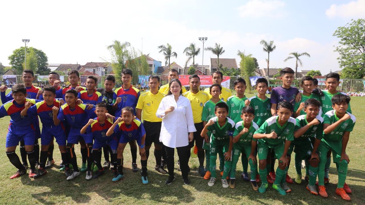 Menteri Koordinator Bidang Pembangunan Manusia dan Kebudayaan (Menko PMK), Puan Maharani