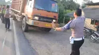 Cerita di Balik Video Viral Aksi Polisi Hentikan Truk Rem Blong