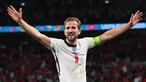 Harry Kane kembali menunjukkan ketajamannya kala Inggris menggasak Albania 5-0. Ia sukses mencetak hattrick sempurna (kaki kanan, kaki kiri, dan kepala) dalam laga tersebut. Hal ini menjadi tambahan catatan hattricknya bersama The Three Lions.(AFP/Paul Ellis)