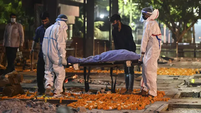 Aktivitas Krematorium Saat Gelombang Kedua Corona di India