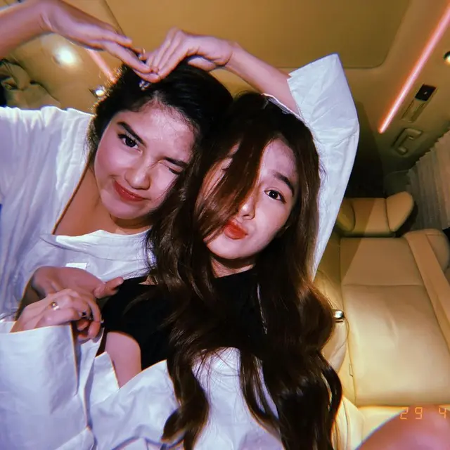 Disebut Mirip, Ini 6 Potret Ochi Rosdiana dan Shanice Margaretha Lie