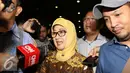 Bupati Indramayu, Anna Sophanah diduga menerima gratifikasi satu unit mobil dari Panitera PN Jakpus, Rohadi sebagai imbalan atas berdirinya Rumah Sakit Umum (RSU) Reysa Permata milik Rohadi, Jakarta, Selasa (20/9). (Liputan6.com/Helmi Afandi)