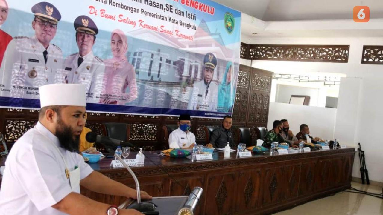 Wali Kota Bengkulu Terpikat Bunga Desa Muara Enim