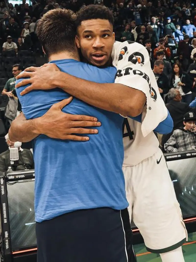 Foto: Giannis Antetokounmpo dan Luca Doncic