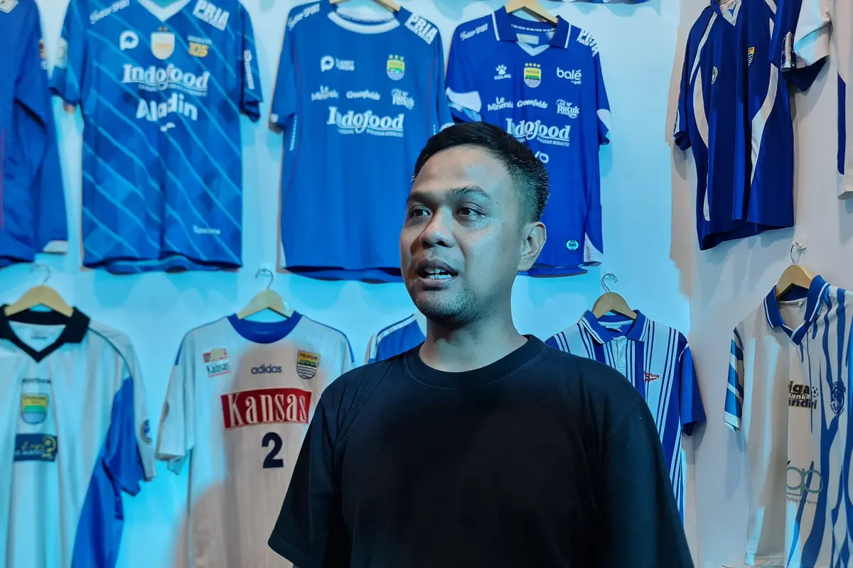 Mengenang Perjalanan Maung Bandung, Fahri Abdul Rasyid Gelar Pameran Jersey Persib dari Musim ke Musim