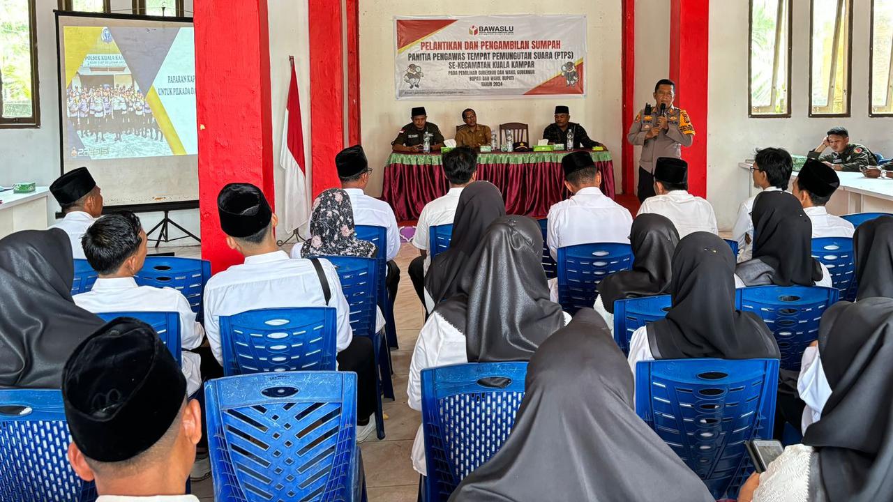 Jelang Pilkada Serentak, Pengawas TPS di Riau Diberi Bekal Pendidikan Politik