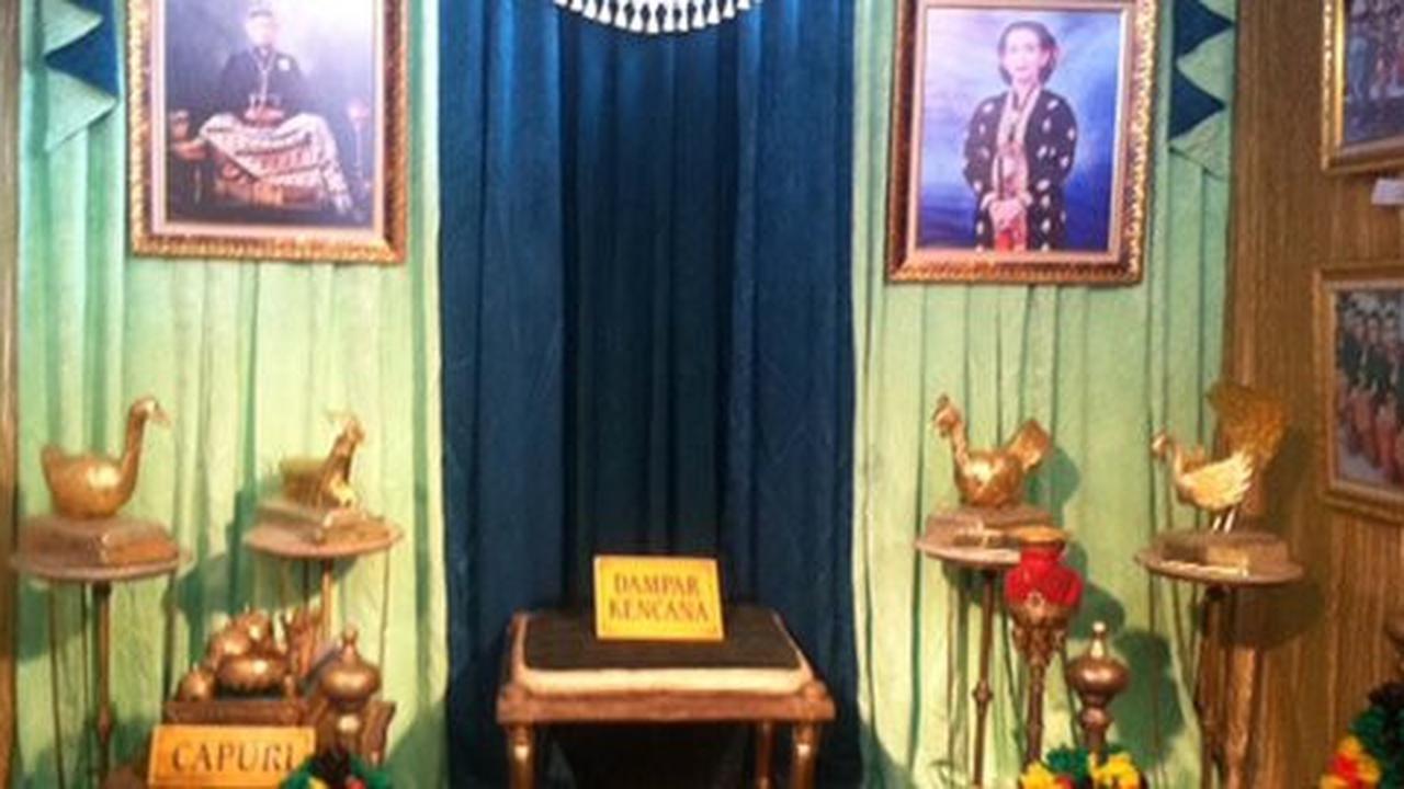 Ini koleksi pusaka berwujud patung binatang emas milik Sultan HB I