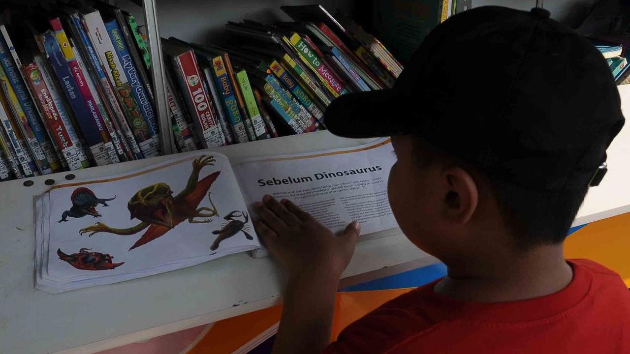 Diharapkan keberadaan mobil Perpustakaan Keliling ini di lokasi-lokasi ramai anak dapat meningkatkan minat baca masyarakat.