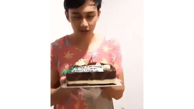 Pakai Daster, Ini 6 Momen Seru Ulang Tahun Caesar Hito ke-27